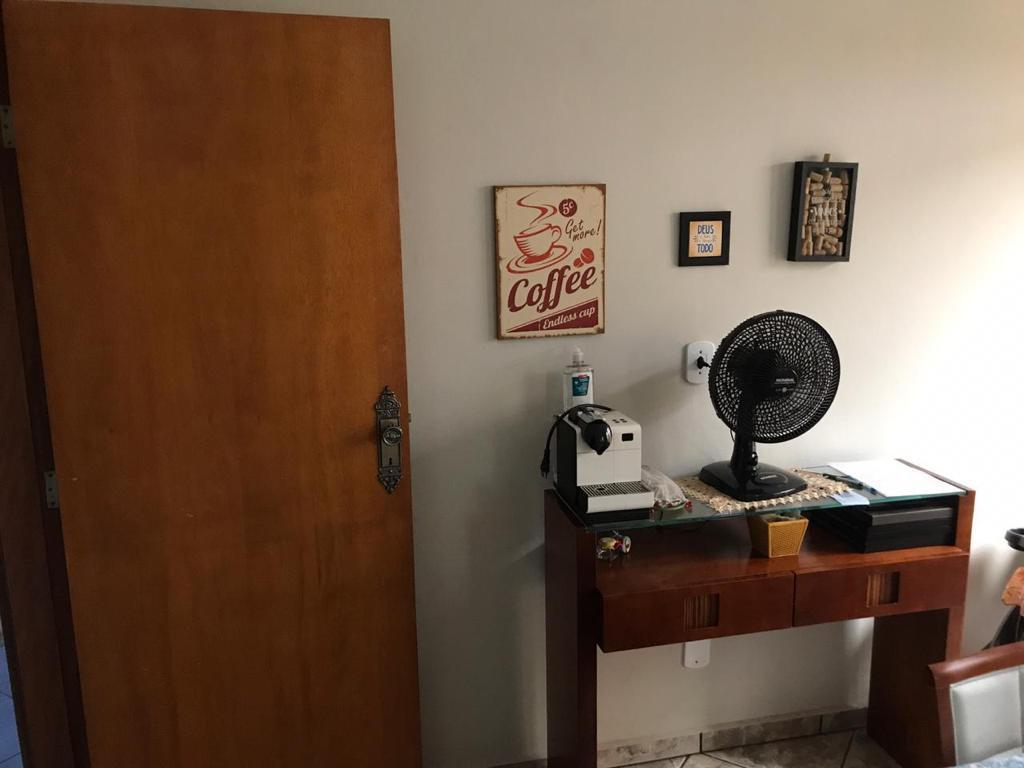 CASA EM EXELENTE LOCALIZAÇÃO