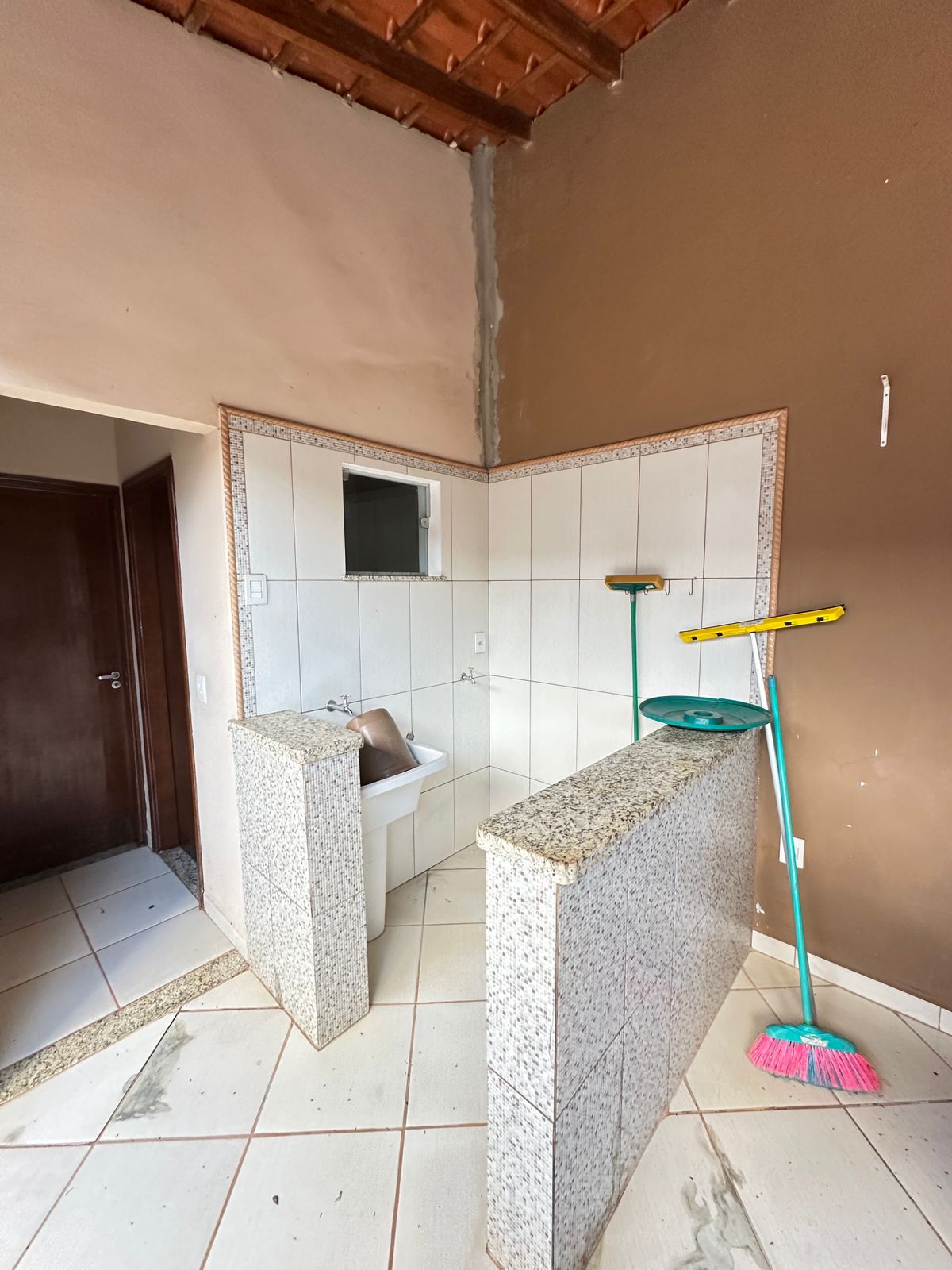 VENDO CASA NO CENTRO