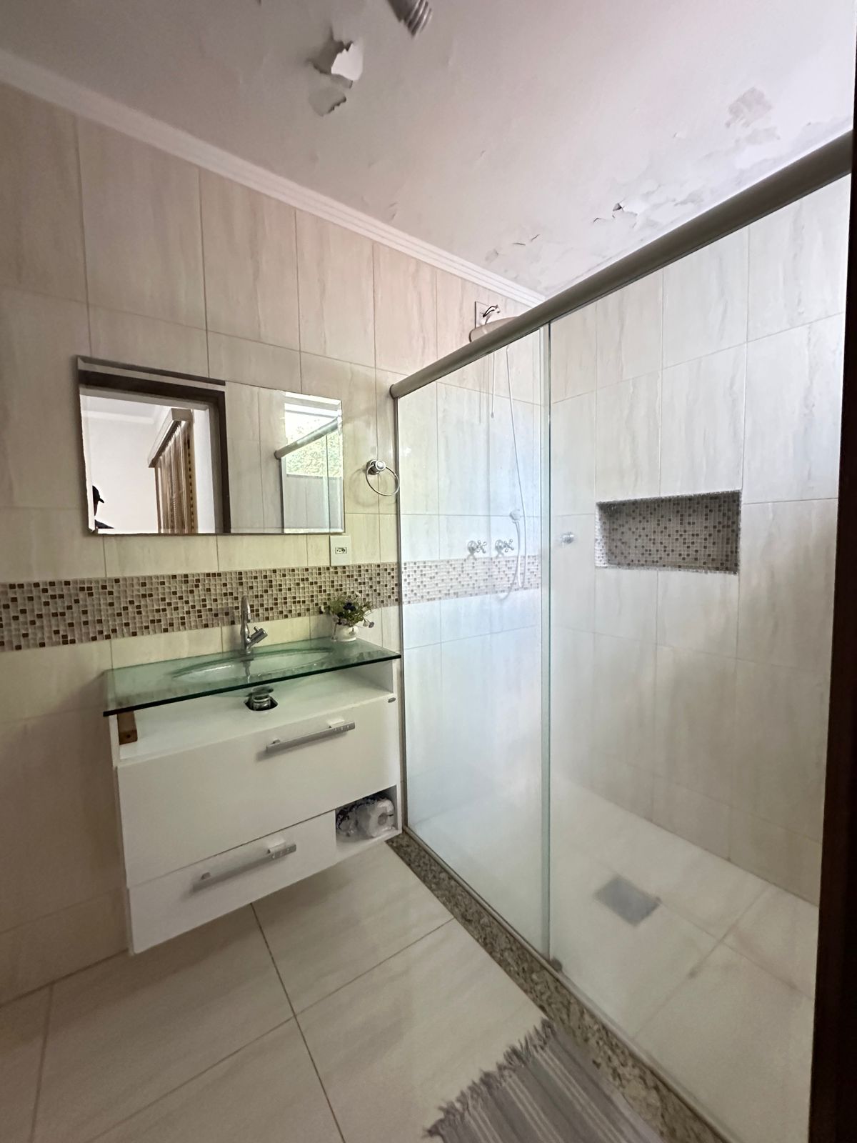 VENDO CASA NO CENTRO