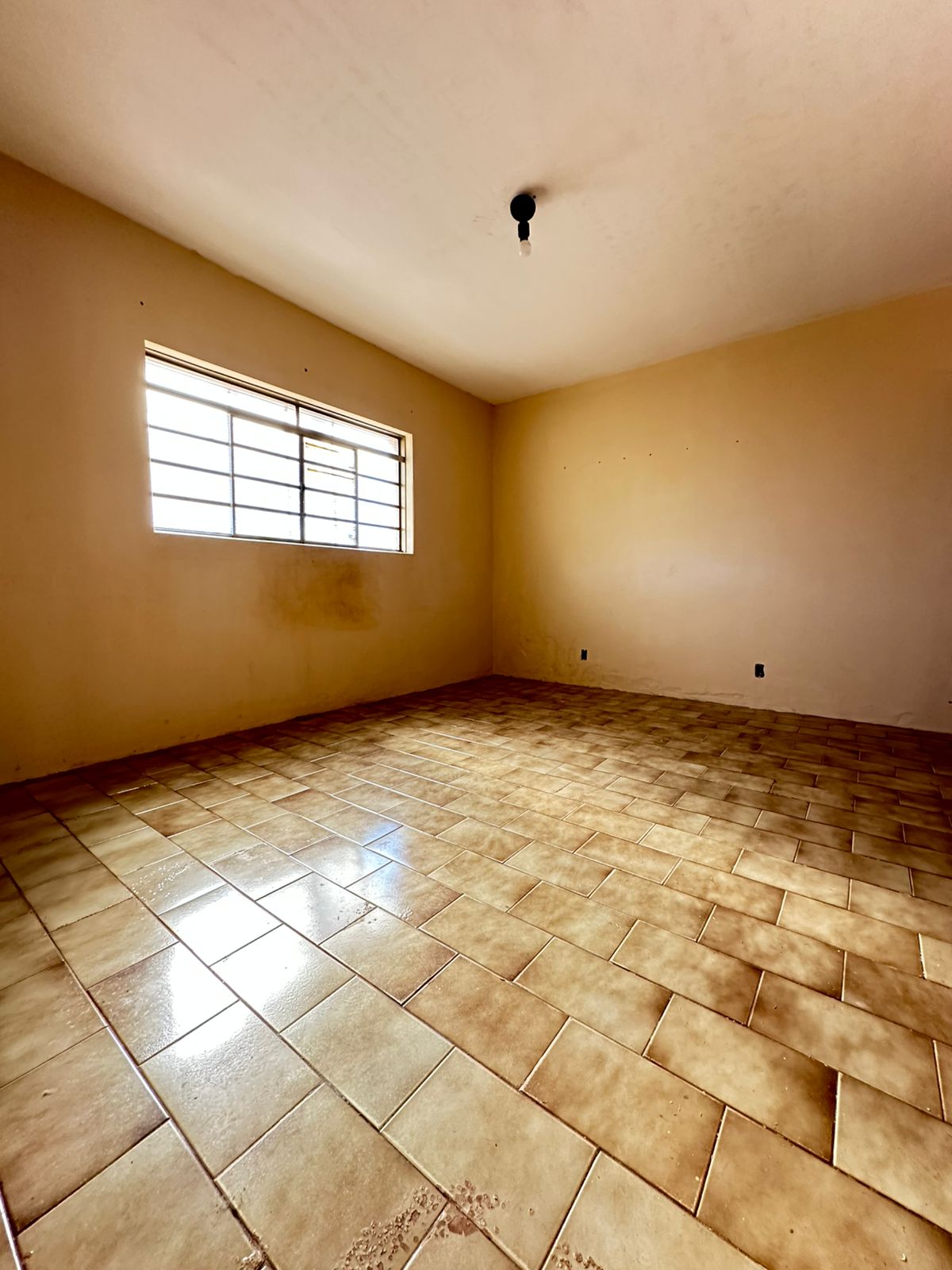 VENDO CASA JD. PAULISTA