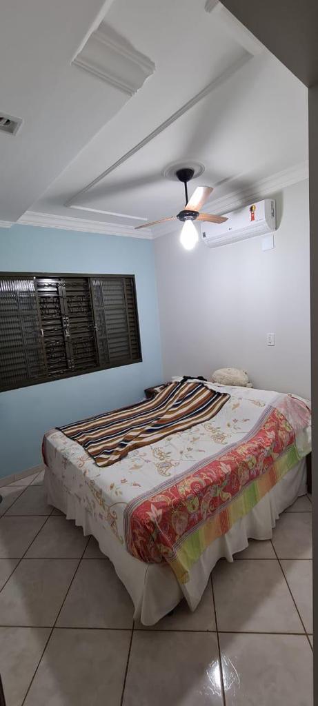 CASA EM EXELENTE LOCALIZAÇÃO