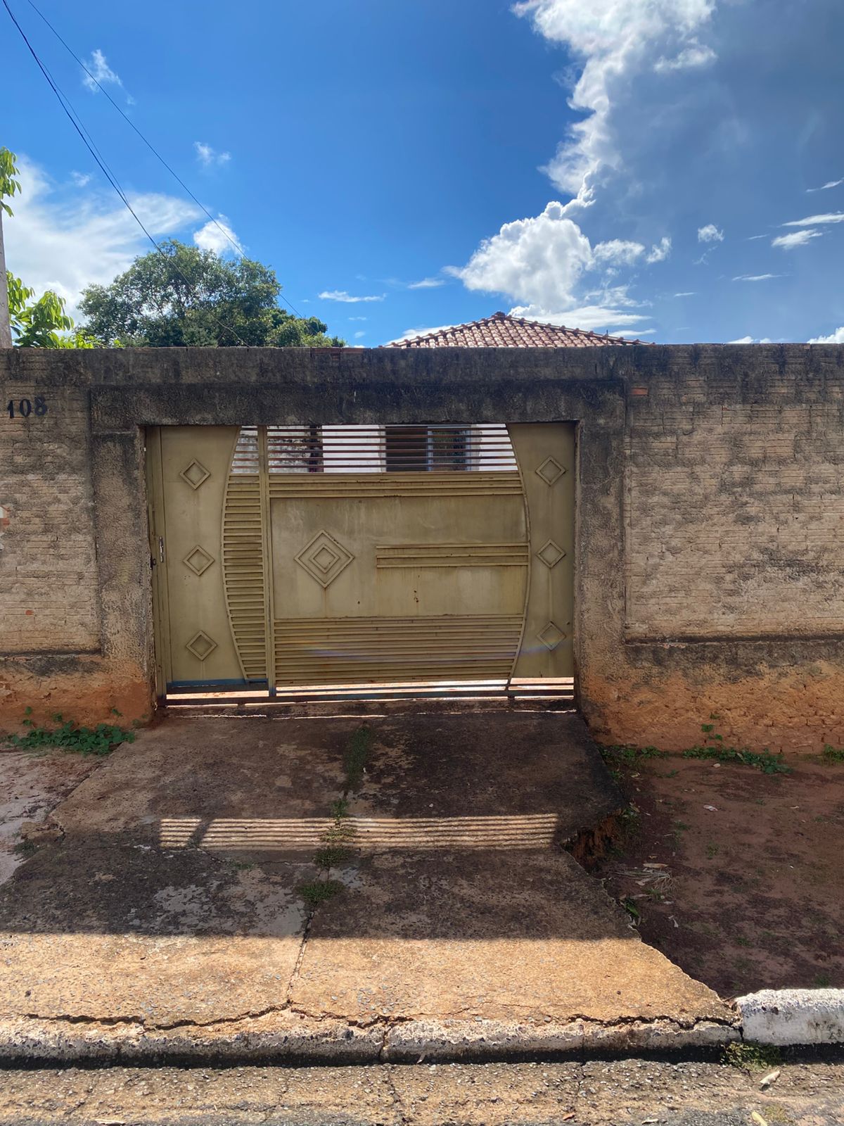 VENDO CASA MARIA TANURI