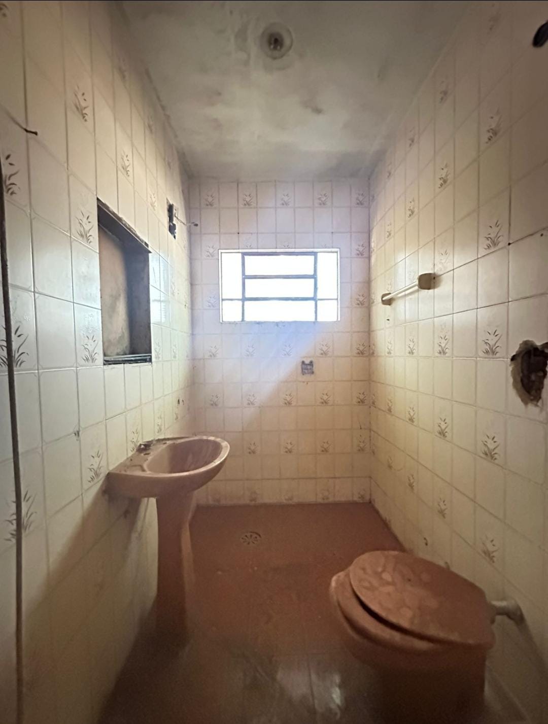 VENDO CASA NO CENTRO