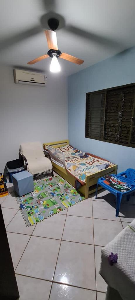 CASA EM EXELENTE LOCALIZAÇÃO