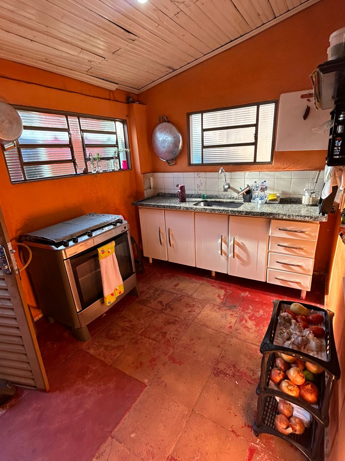 VENDO CASA JD. PRIMAVERA