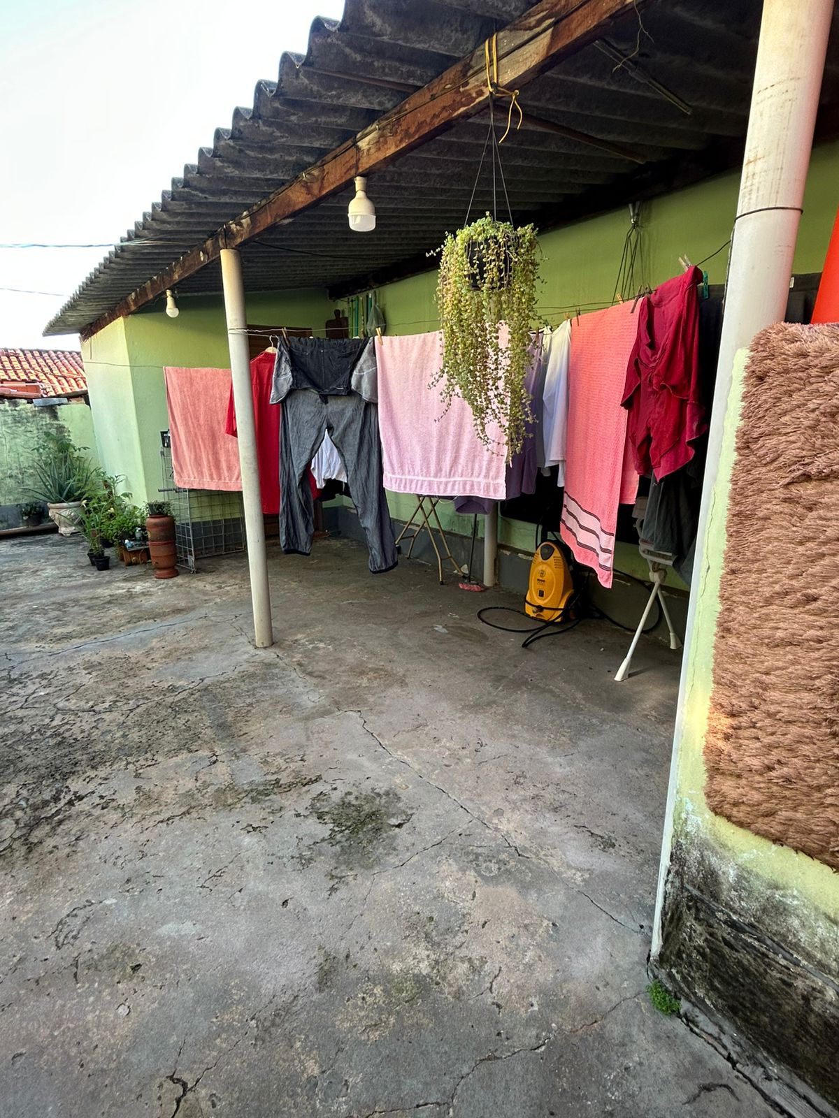 VENDO CASA JD. PRIMAVERA