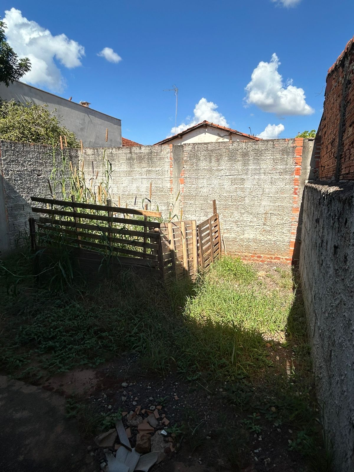 VENDO CASA NO MARIA TANURI.